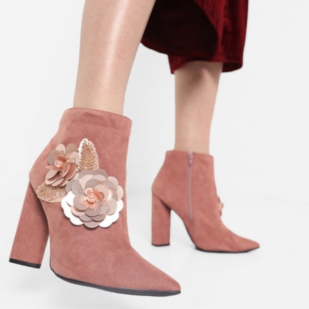 Mauve pink floral appliqué suede bootie - Picture 6 of 11